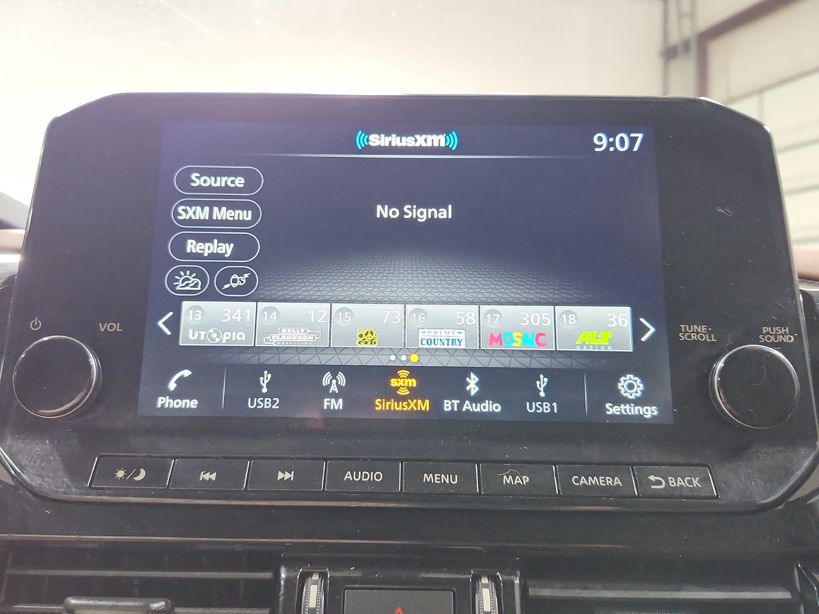 Used 2023 Nissan Pathfinder Platinum w/ Cargo Package AWD/4WD image 27