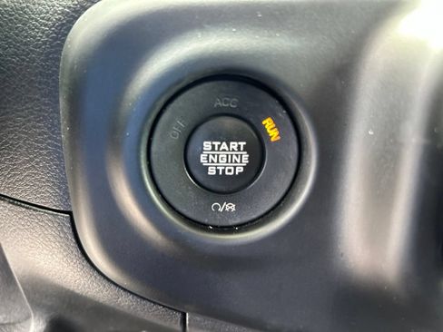 Used 2021 Jeep Wrangler Unlimited Sport AWD/4WD image 40