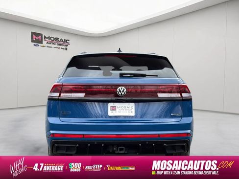 Used 2025 Volkswagen Atlas Cross Sport SEL R-Line AWD/4WD image 4