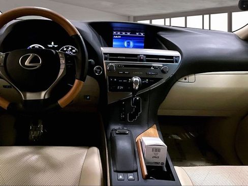 Used 2015 Lexus RX 450h AWD image 12