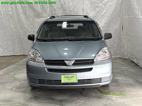 Used 2005 Toyota Sienna CE image 19