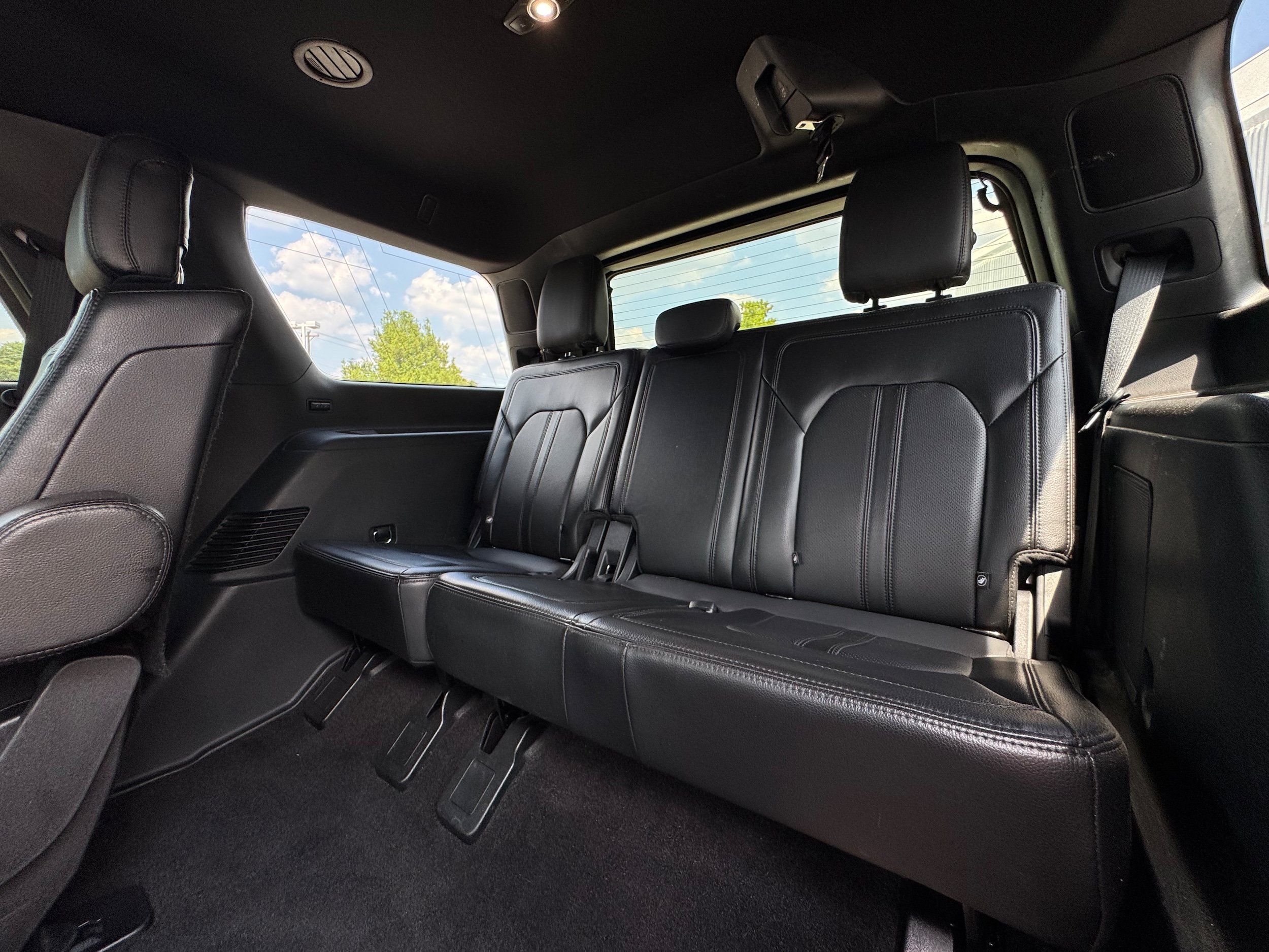 Used 2020 Ford Expedition Limited RWD image 13