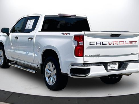 Used 2022 Chevrolet Silverado 1500 Custom AWD/4WD image 7