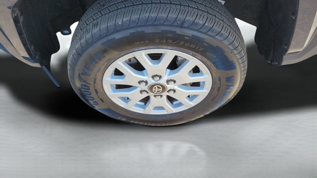 Used 2026 Toyota Tacoma SR5 RWD image 25