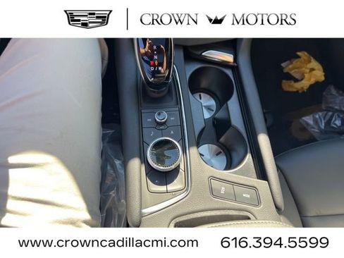 Used 2025 Cadillac XT6 Premium Luxury w/ LPO, Floor Liner Package image 28