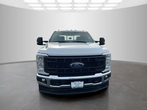 Used 2024 Ford F350 XL w/ FX4 Off-Road Package image 2