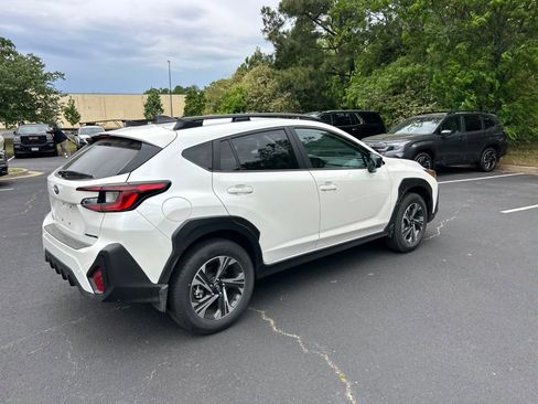 Used 2026 Subaru Crosstrek 2.0i Premium AWD/4WD image 3