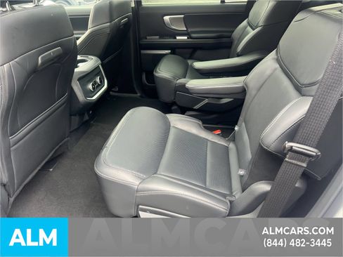 Certified 2025 Ford Expedition Platinum AWD/4WD image 27