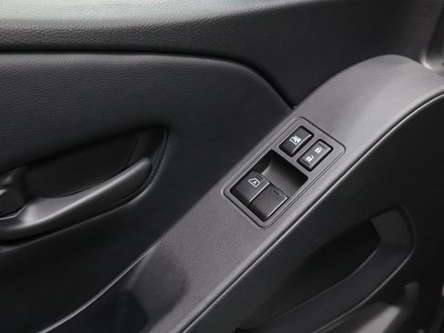 Used 2025 Nissan Frontier S image 21