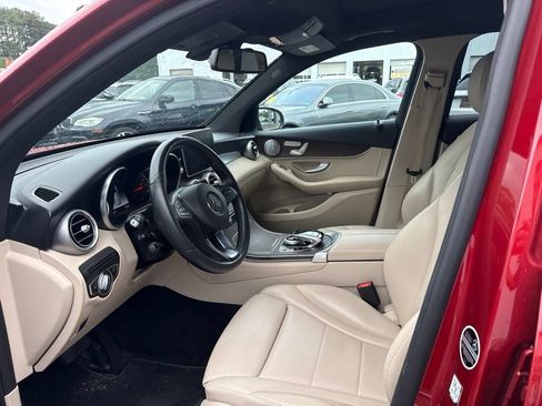 Certified 2018 Mercedes-Benz GLC 300 4MATIC image 5