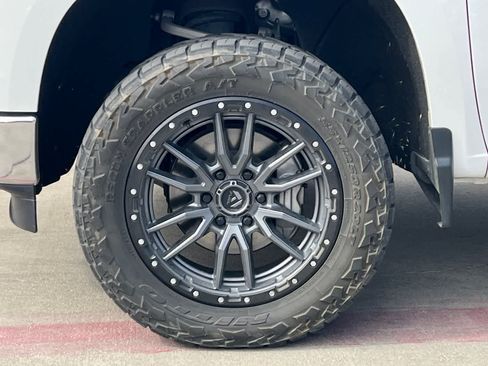 Used 2022 Chevrolet Silverado 1500 LTZ AWD/4WD image 12