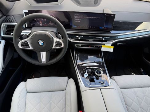 New 2027 BMW X7 xDrive40i w/ Executive Package AWD/4WD image 23