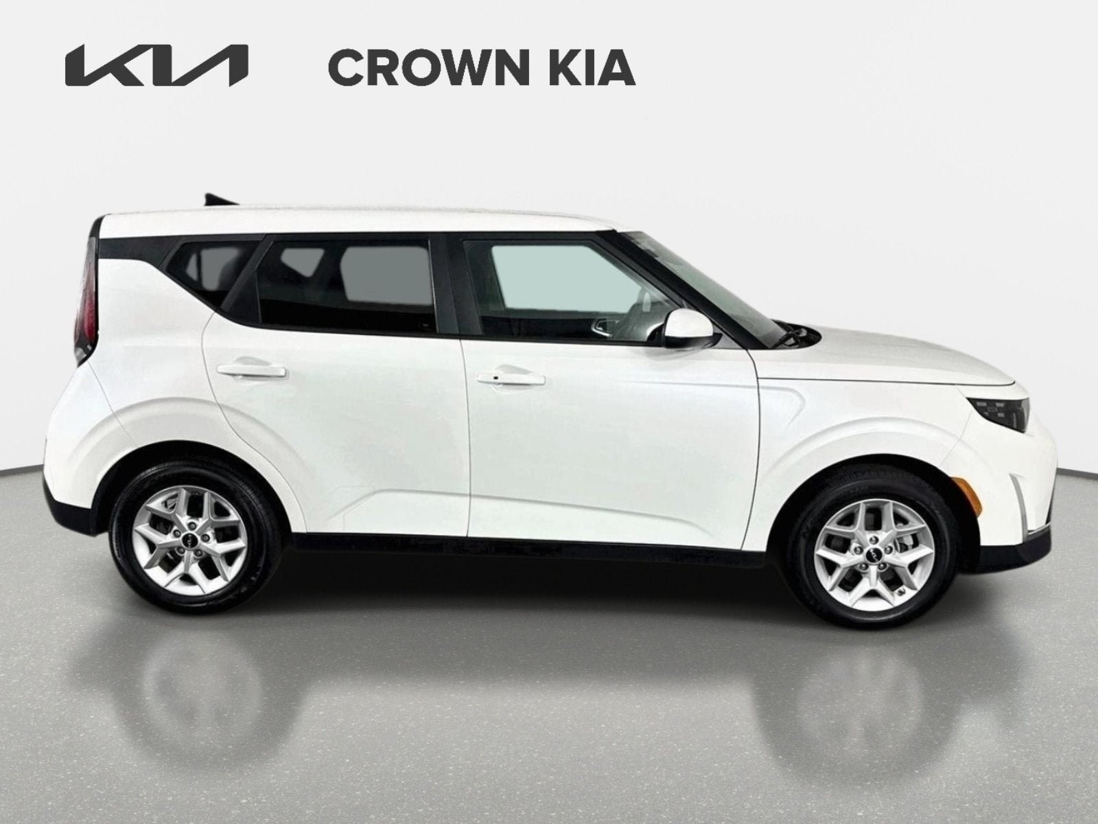 Used 2024 Kia Soul S FWD image 4