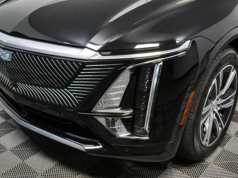 Used 2024 Cadillac Lyriq Luxury w/ Nappa Leather Package AWD/4WD image 34