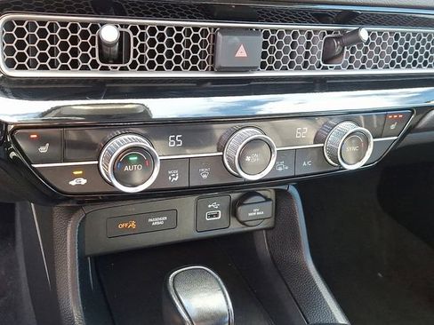 Used 2024 Honda Civic EX-L image 16