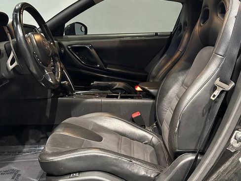 Used 2014 Nissan GT-R Premium AWD/4WD image 10