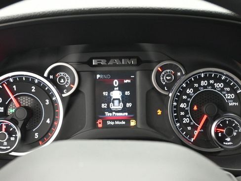 New 2026 RAM 2500 Tradesman image 32