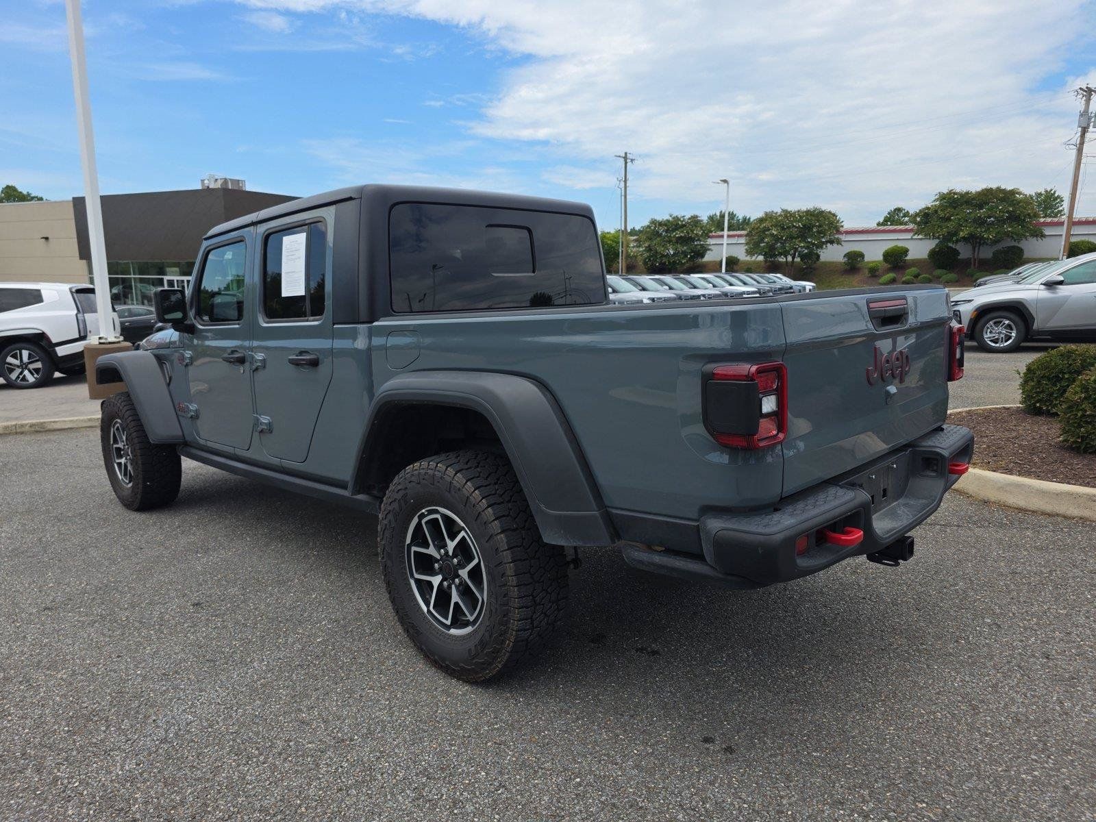 Used 2026 Jeep Gladiator Rubicon AWD/4WD image 4