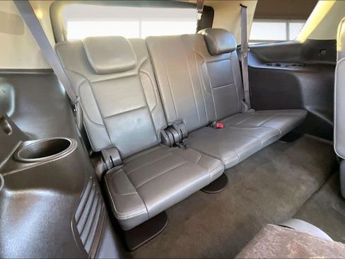 Used 2018 GMC Yukon Denali image 28