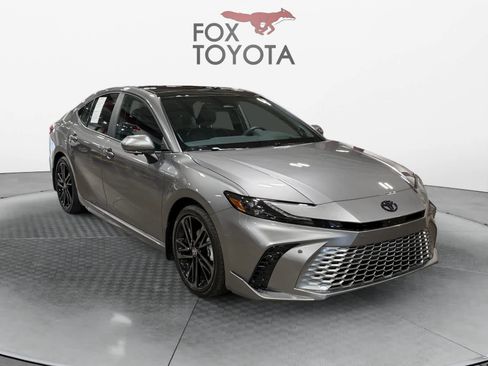 Used 2025 Toyota Camry XSE w/ Premium Plus Package AWD/4WD image 8