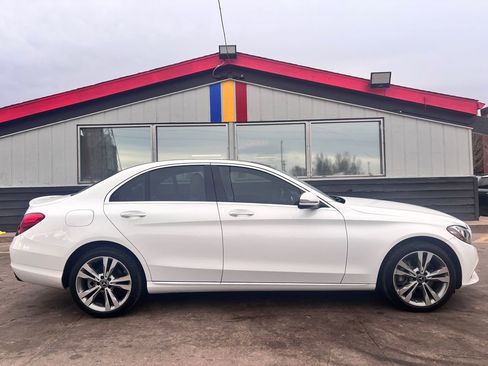 Used 2018 Mercedes-Benz C 300 4MATIC Sedan image 2