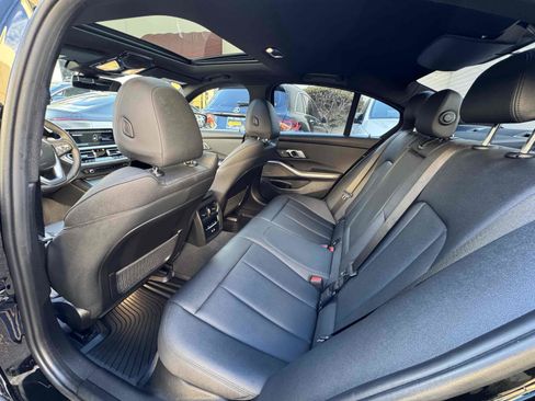 Used 2021 BMW 330e image 5