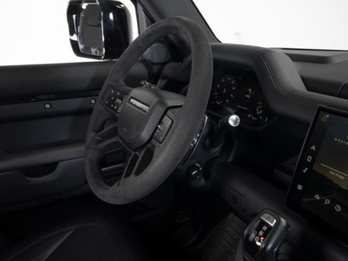 Used 2023 Land Rover Defender 90 V8 image 48