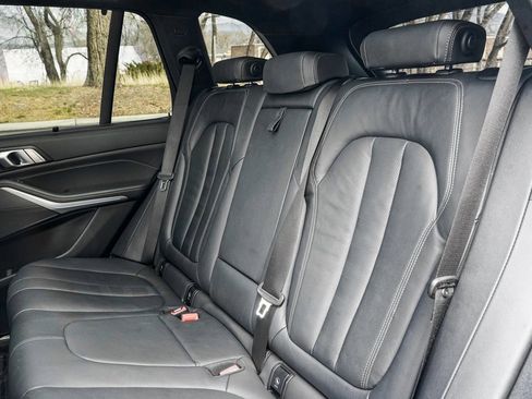Used 2022 BMW X5 xDrive45e w/ M Sport Package image 17