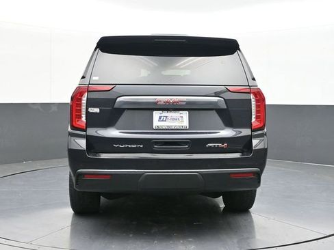 Used 2023 GMC Yukon AT4 w/ Technology Package image 12
