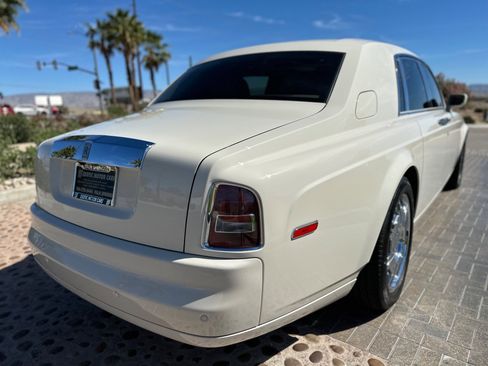 Used 2007 Rolls-Royce Phantom Sedan image 15