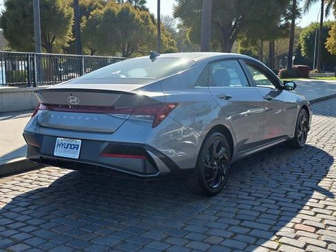 New 2026 Hyundai Elantra SEL Sport image 4
