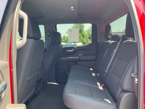Used 2024 Chevrolet Silverado 1500 Custom Trail Boss w/ Turbomax Blackout Package AWD/4WD image 8