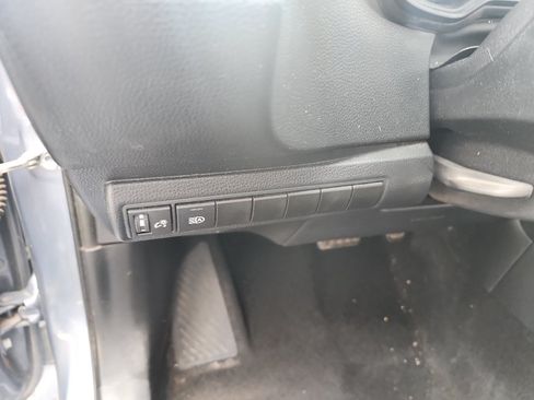 Used 2020 Toyota Corolla SE w/ SE Premium Package FWD image 19