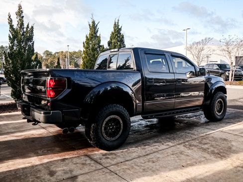 Used 2014 Ford F150 Raptor w/ Equipment Group 801A Luxury image 11