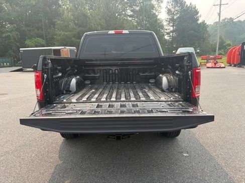 Used 2015 Ford F150 XL w/ Equipment Group 101A Mid AWD/4WD image 18