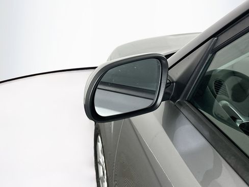 Used 2025 Kia Soul LX w/ LX Technology Package image 16