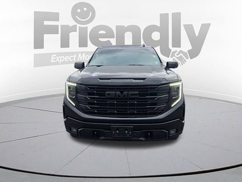 Used 2024 GMC Sierra 1500 Elevation w/ Preferred Package AWD/4WD image 2
