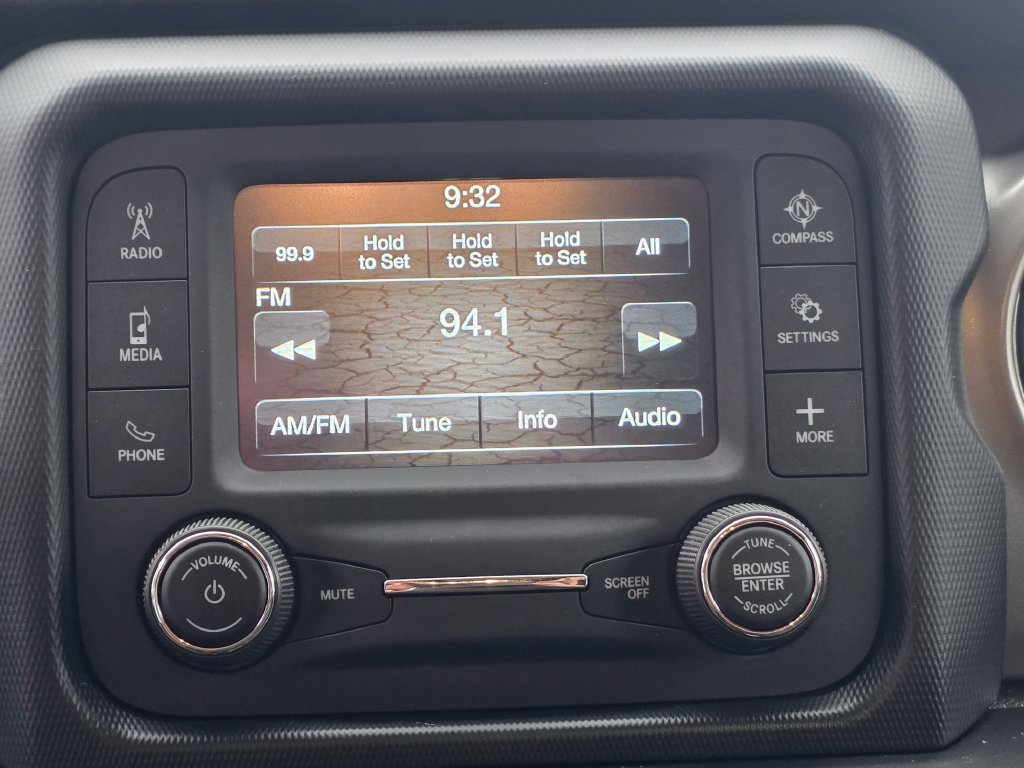 Used 2019 Jeep Wrangler Sport AWD/4WD image 16