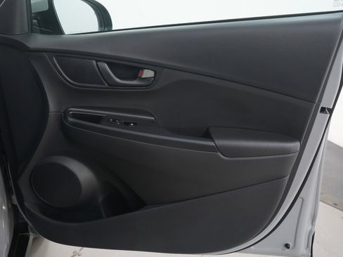 Used 2023 Hyundai Kona SEL image 11