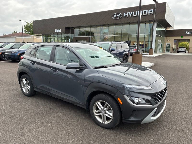 Used 2023 Hyundai Kona SE w/ Cargo Package AWD/4WD image 7