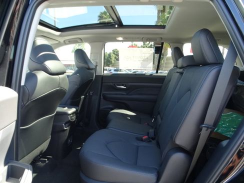 New 2026 Toyota Grand Highlander Limited image 13