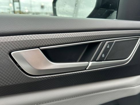New 2026 Volkswagen Atlas Peak Edition AWD/4WD image 19
