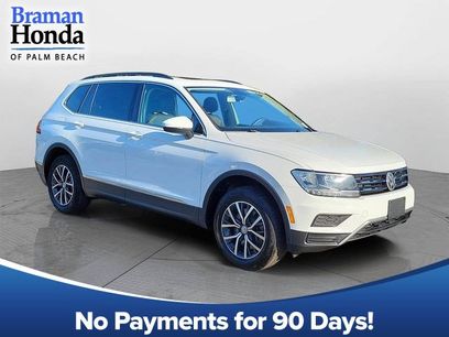 Used 2020 Volkswagen Tiguan SE w/ Panoramic Sunroof Package