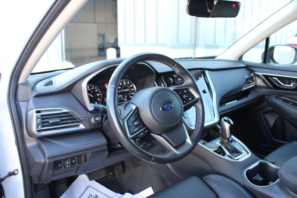 Used 2021 Subaru Outback Limited AWD/4WD image 2