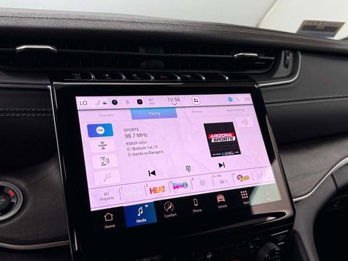 New 2025 Jeep Grand Cherokee Limited image 31