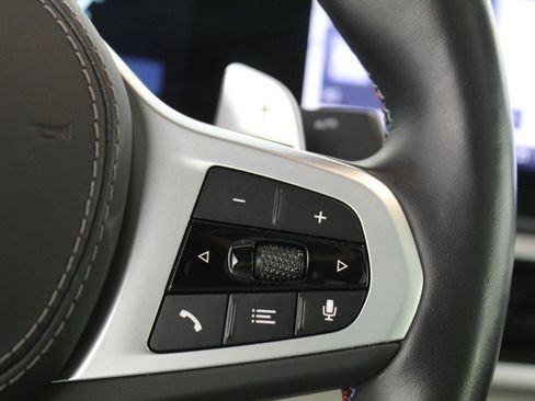 Certified 2024 BMW X6 M60i w/ Dynamic Handling Package image 32