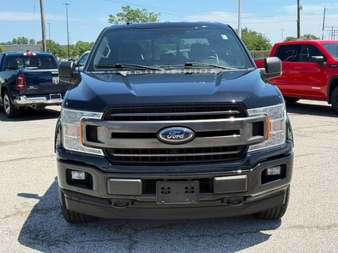 Used 2018 Ford F150 XLT w/ Equipment Group 302A Luxury AWD/4WD image 9