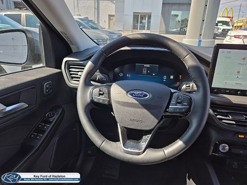 Used 2023 Ford Escape Active w/ Tech Pack #2 AWD/4WD image 27