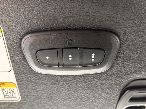 Certified 2025 Jeep Wrangler Sport AWD/4WD image 23