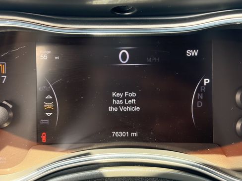 Used 2020 Jeep Grand Cherokee Limited w/ Luxury Group II RWD image 29